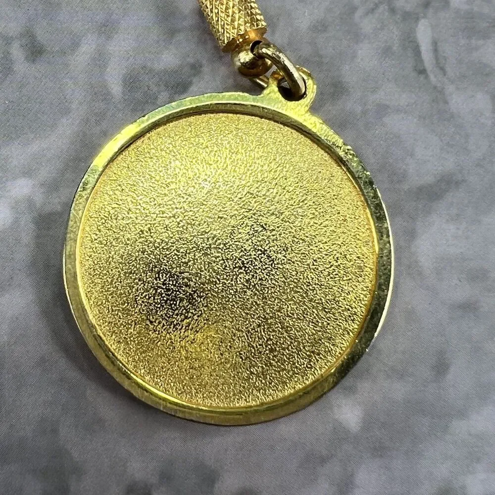 Vintage USA Eagle Keychain American Flag Patriotic Enamel Gold Tone Keyring 1.25
